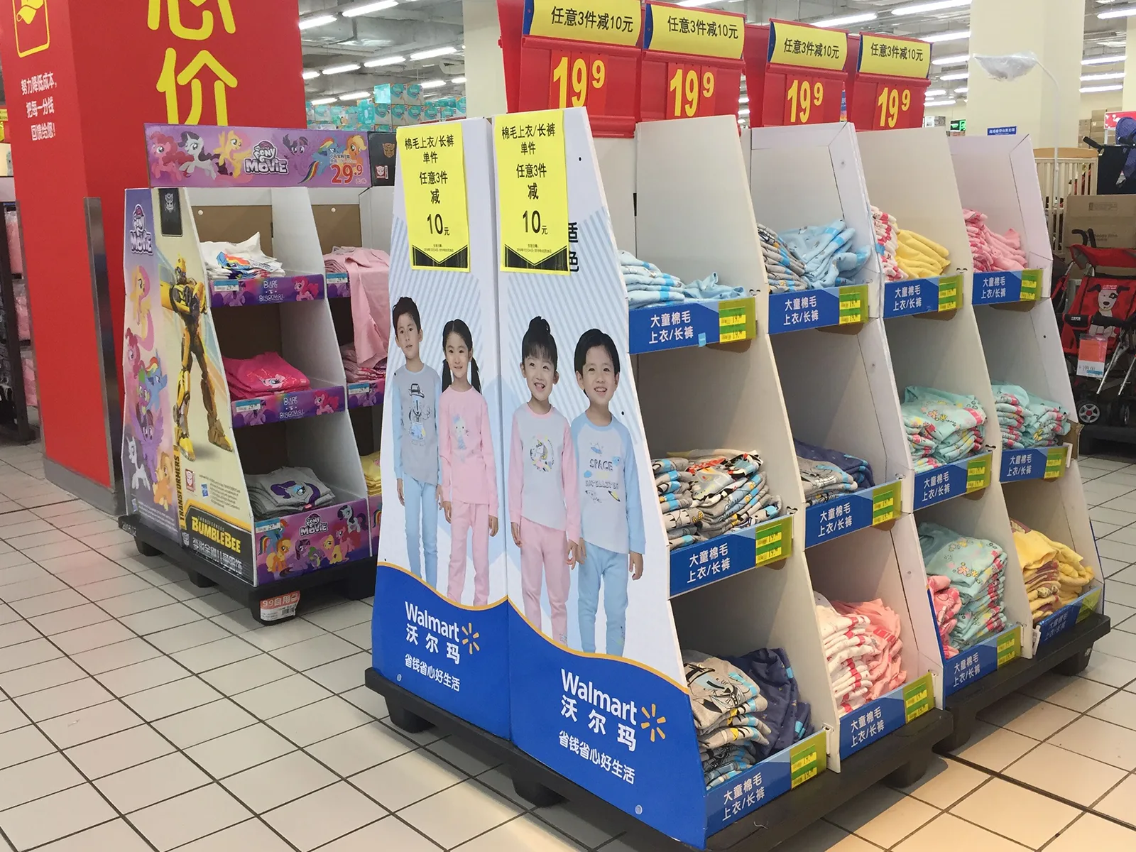 A Step-by-Step Playbook for Designing Custom Corrugated Displays That Drive Retail Impact