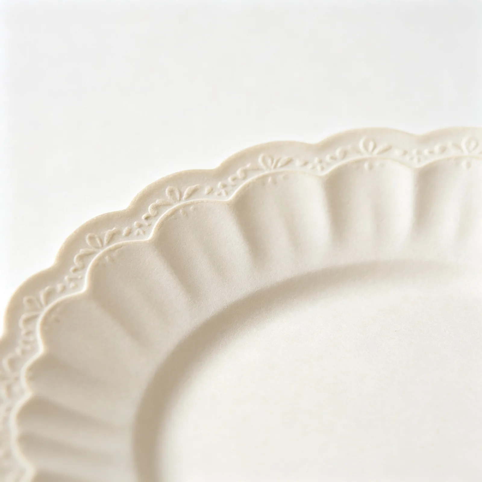 Elegant Scalloped Edge Detail